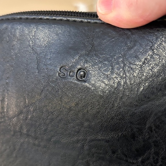 S-Q Vegan Crossbody Bag with Structured Curved Bottom Black - Picture 7 of 16